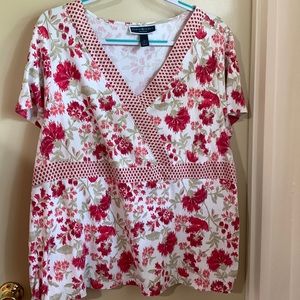 Karen Scott woman size 3X top